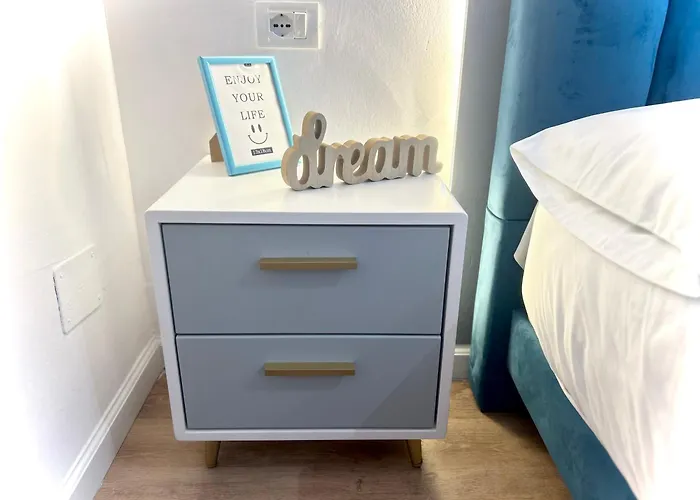 アパート Melody ティラナ